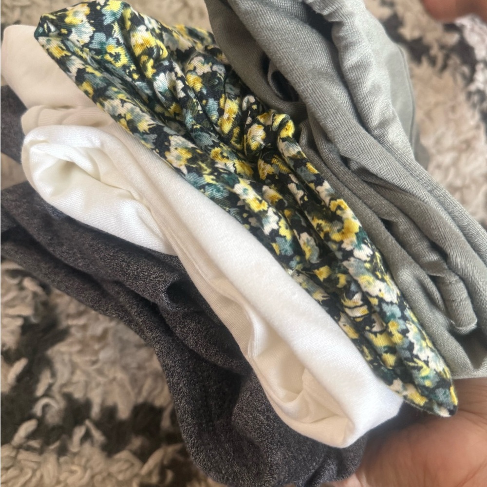 Bundle of 4 turtleneck long sleeves